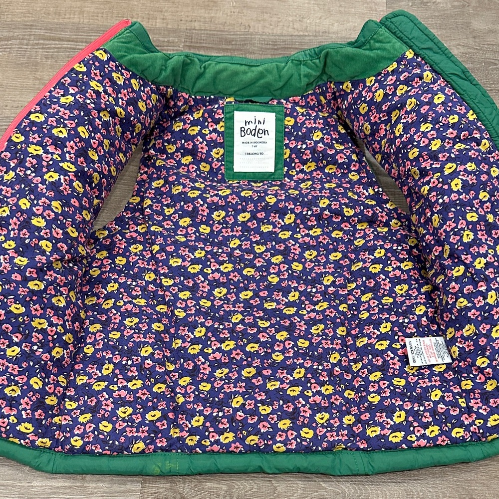 Mini Boden Green Puffer Vest with Pink Accents - Picture 2 of 2